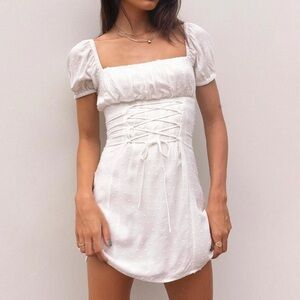 Elegant White Puff Sleeve Dress